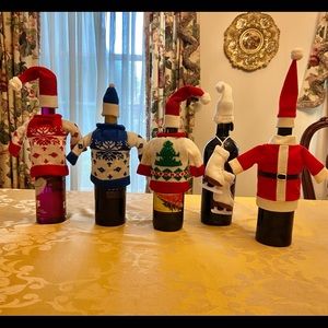 Bottle Outfits designed to dress up your wine bottles. Great for the holidays!